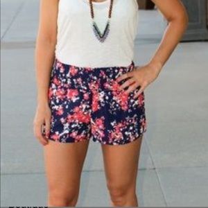 Floral Ariat Shorts with elastic waist